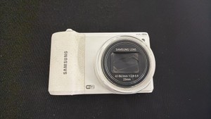 Samsung WB800F Full HD Digital Camera  w 21x Zoom
