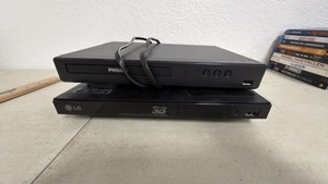 LG 3D Blu-Ray DiscDVD Player (BP335W) & Phillips Blu-Ray DiscDVD Player - Lot of 2