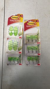 Lot of 6 Command Brand Damage-Free Hanging Hooks