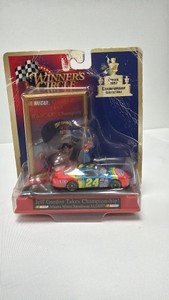 Vintage 1997 Winners Circle Jeff Gordon #24 DuPont Monte Carlo NASCAR Die-Cast Collectable Set