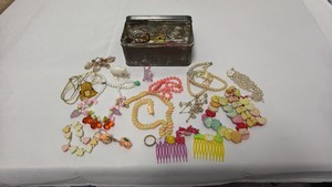 Assorted Lot of Vintage & Retro Plastic Costume Jewelry
