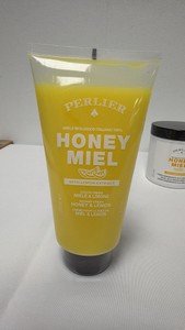 Perlier Honey Miel w Lemon Extract 2-Piece Set