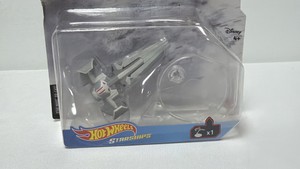 Hot Wheels Star Wars Sith Infiltrator Starship (Model FYT65  GWV38) Die-Cast Collectible Vehicle