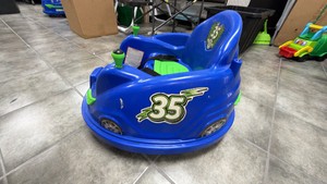 Flybar 6V Battery-Powered Ride-On Bumper Car (Blue & Green)