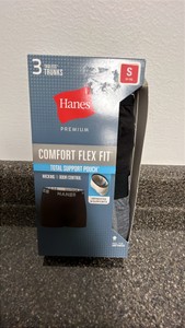Brand new Hanes 3 pack size small mens trunks
